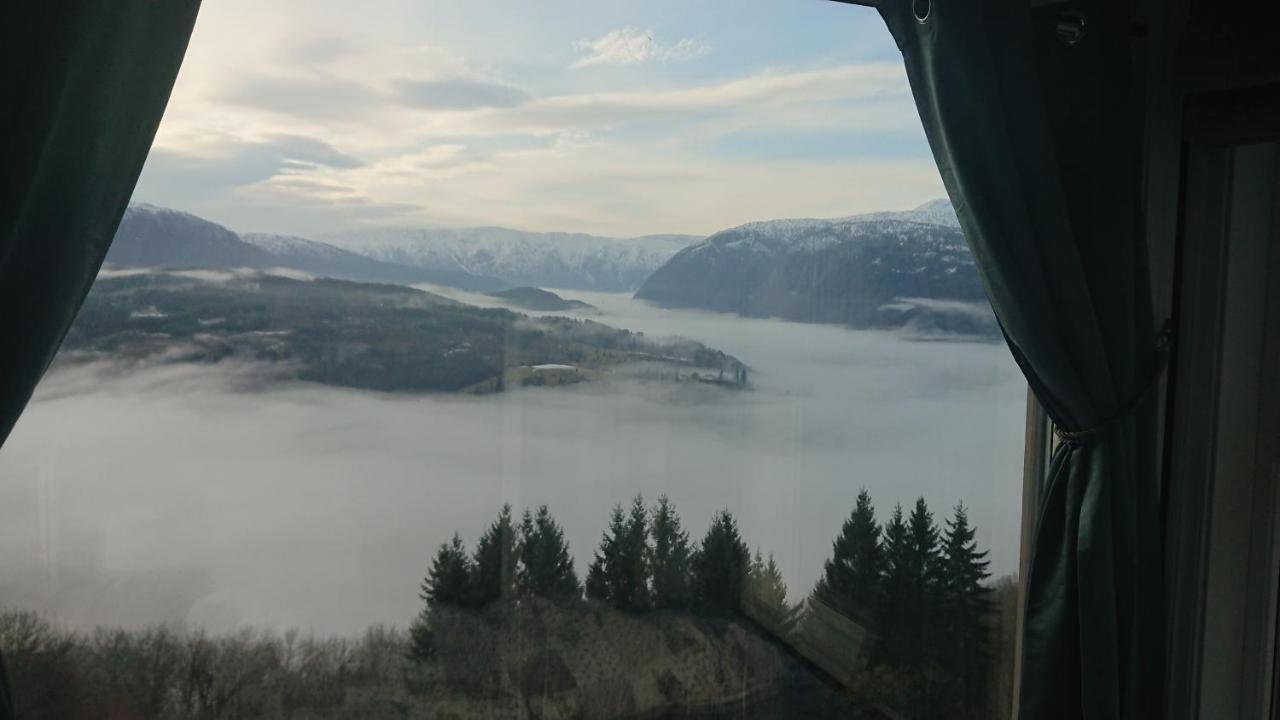 Hardanger Panorama Lodge Ulvik Exterior photo